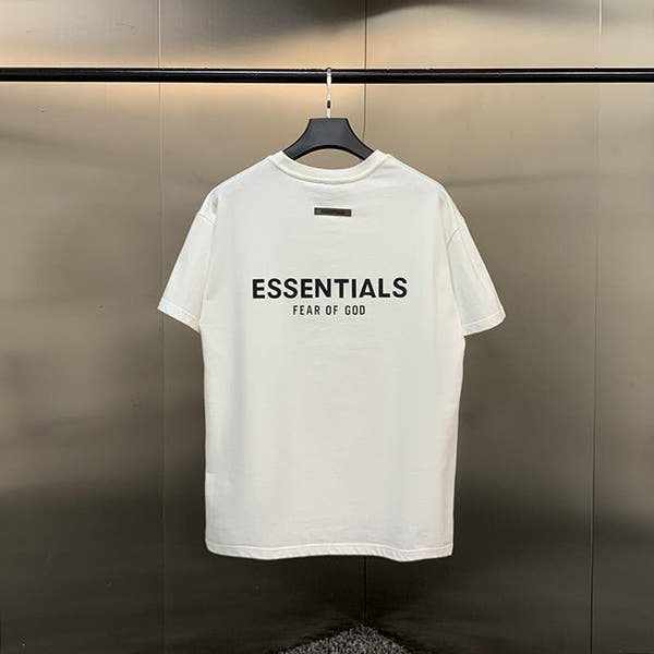 Qamis™ x Essentials Unisex T-Shirt – Clean Cut, Ultra-Soft Cotton, Timeless Style