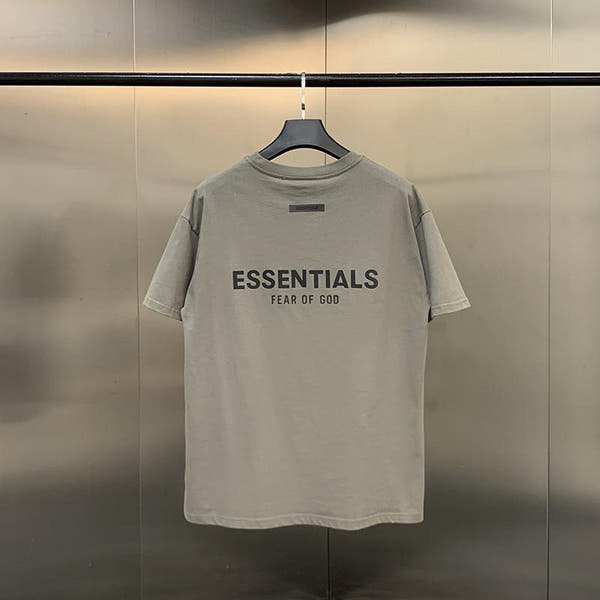 Qamis™ x Essentials Unisex T-Shirt – Clean Cut, Ultra-Soft Cotton, Timeless Style