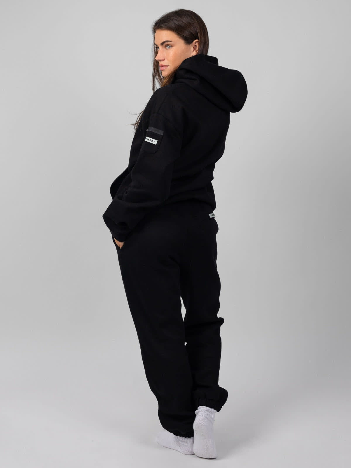 Qamis™ x Comfrt - Unisex Signature Travel Pant
