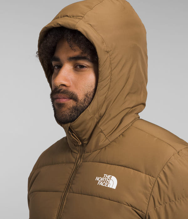 The North Face Men’s Aconcagua 3 Jacket – Versatile Warmth for Cold Conditions