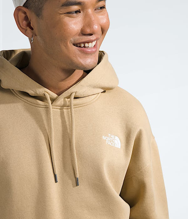 The North Face Men’s Evolution Vintage Hoodie – Retro Style, Modern Comfort