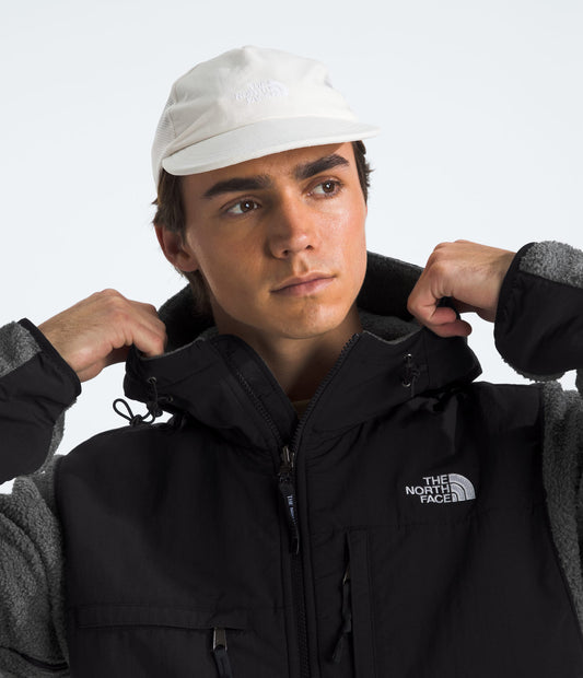 The North Face Men’s Retro Denali Jacket – A Timeless Fleece Classic