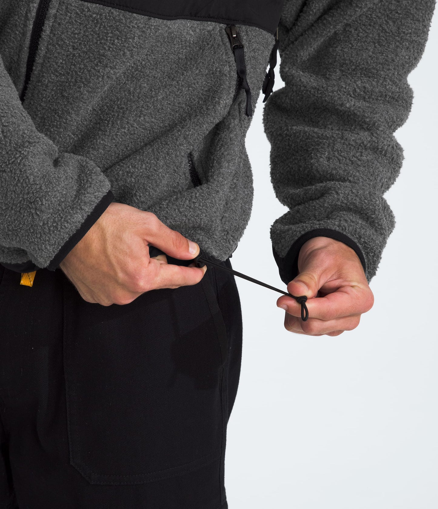 The North Face Men’s Retro Denali Jacket – A Timeless Fleece Classic