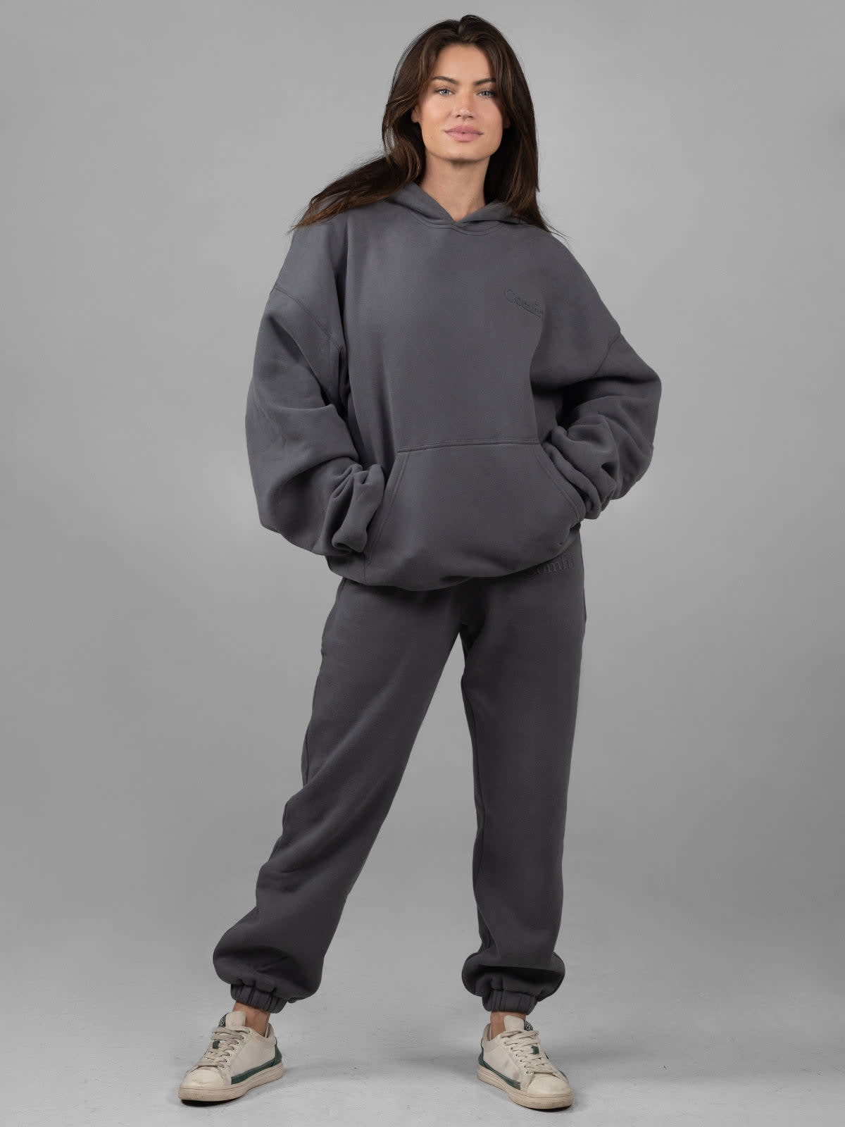 Qamis™ x Comfrt Unisex  Minimalist Hoodie