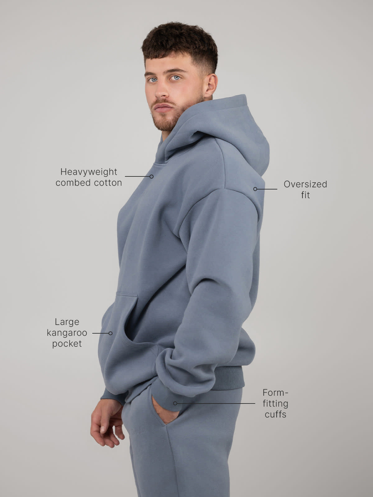 Qamis™ x Comfrt Unisex – Signature Fit Hoodie