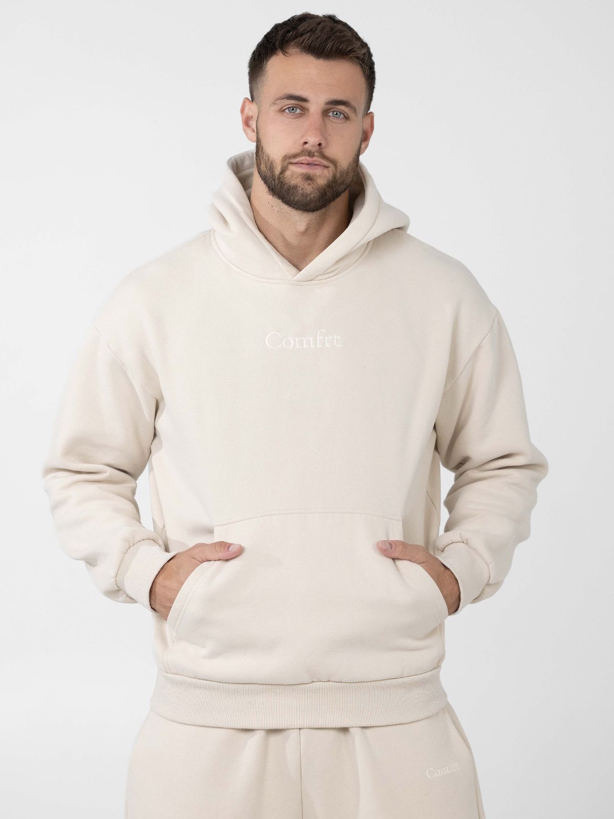 Qamis™ x Comfrt Unisex – Signature Fit Hoodie