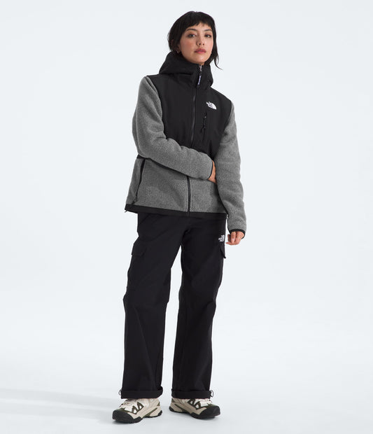 The North Face Women’s Retro Denali Jacket – A Timeless Fleece Essential