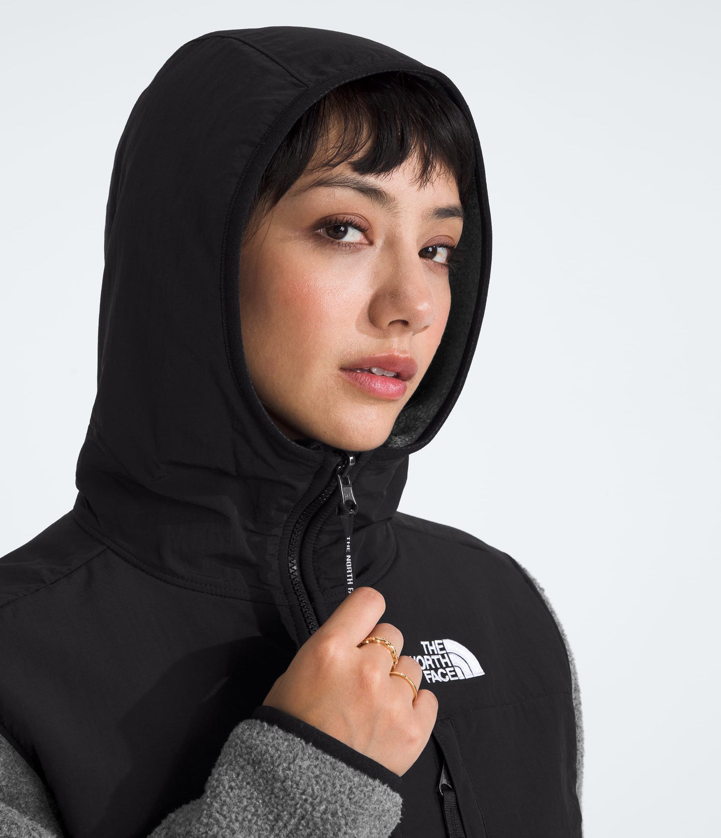 The North Face Women’s Retro Denali Jacket – A Timeless Fleece Essential