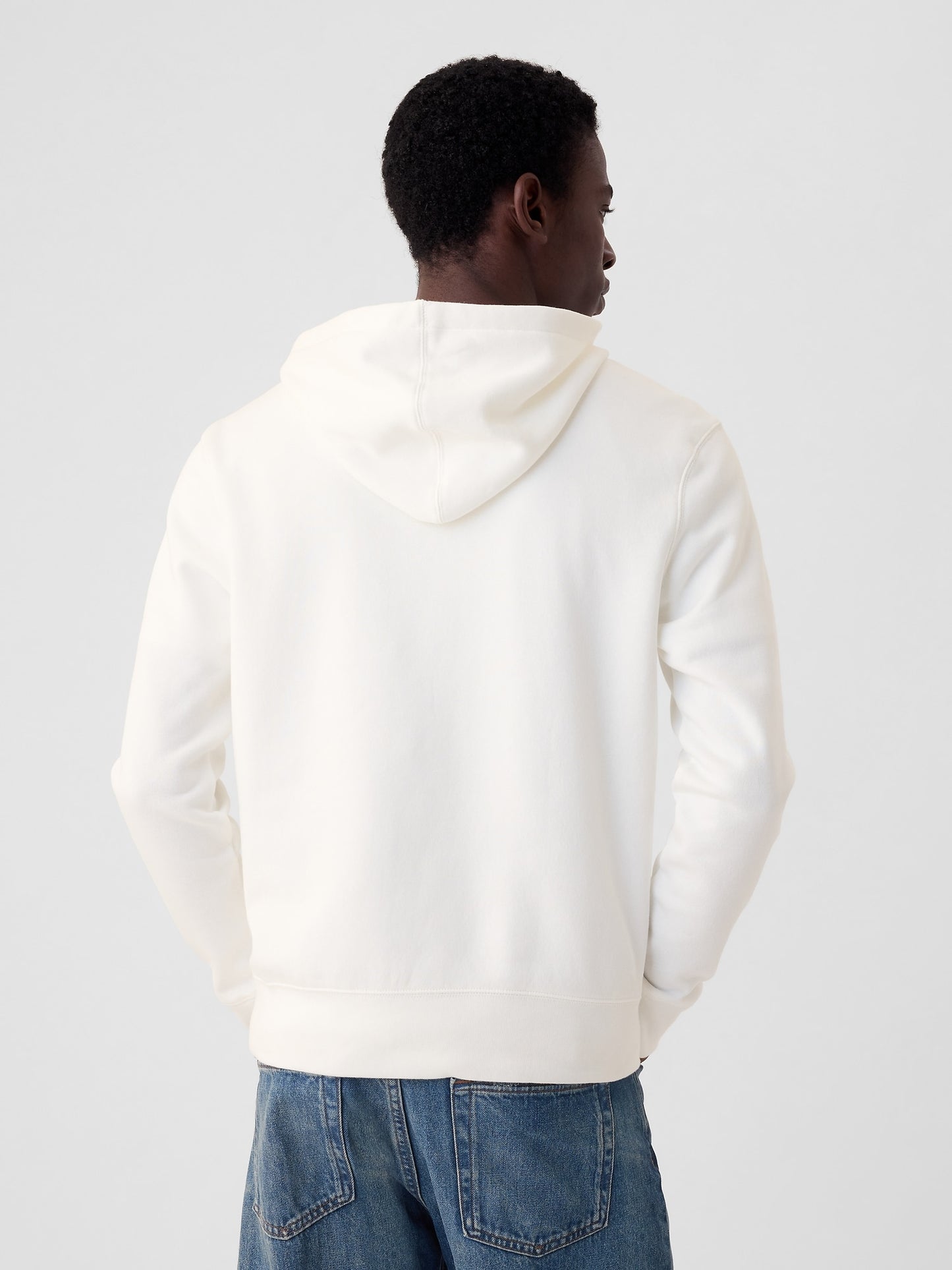 Gap VintageSoft Arch Logo Full-Zip Hoodie – Classic Comfort with a Relaxed Fit