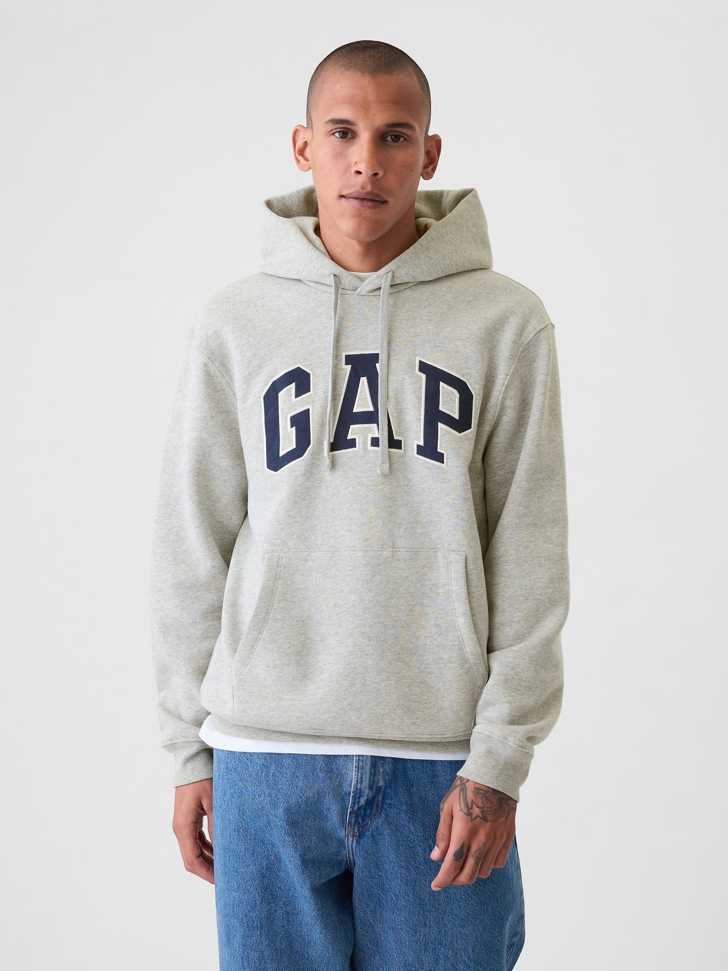 Gap VintageSoft Arch Logo Hoodie – Timeless Comfort with a Relaxed Fit