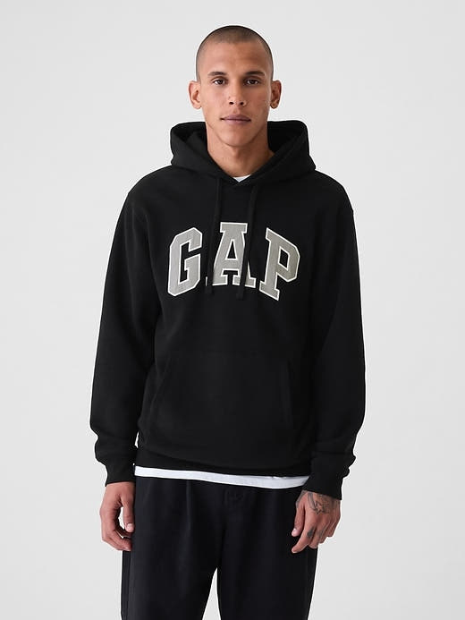 Gap VintageSoft Arch Logo Hoodie – Timeless Comfort with a Relaxed Fit