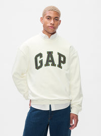 Gap Heavyweight Logo Sweatshirt – Oversized Comfort with Classic Style