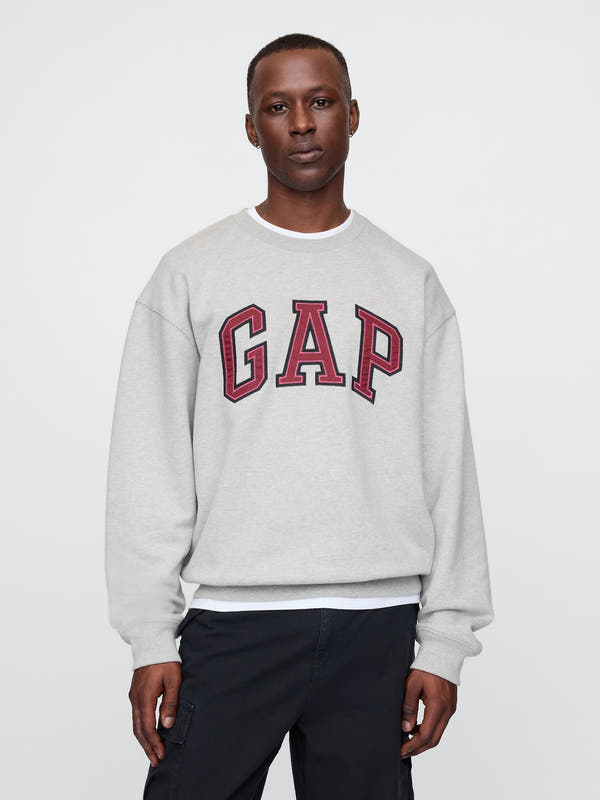Gap Heavyweight Logo Sweatshirt – Oversized Comfort with Classic Style