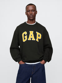 Gap Heavyweight Logo Sweatshirt – Oversized Comfort with Classic Style