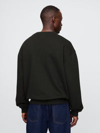 Gap Heavyweight Logo Sweatshirt – Oversized Comfort with Classic Style