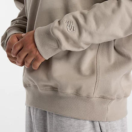 New Balance Athletics 574 Patch Crew – Everyday Comfort with a Stylish Edge