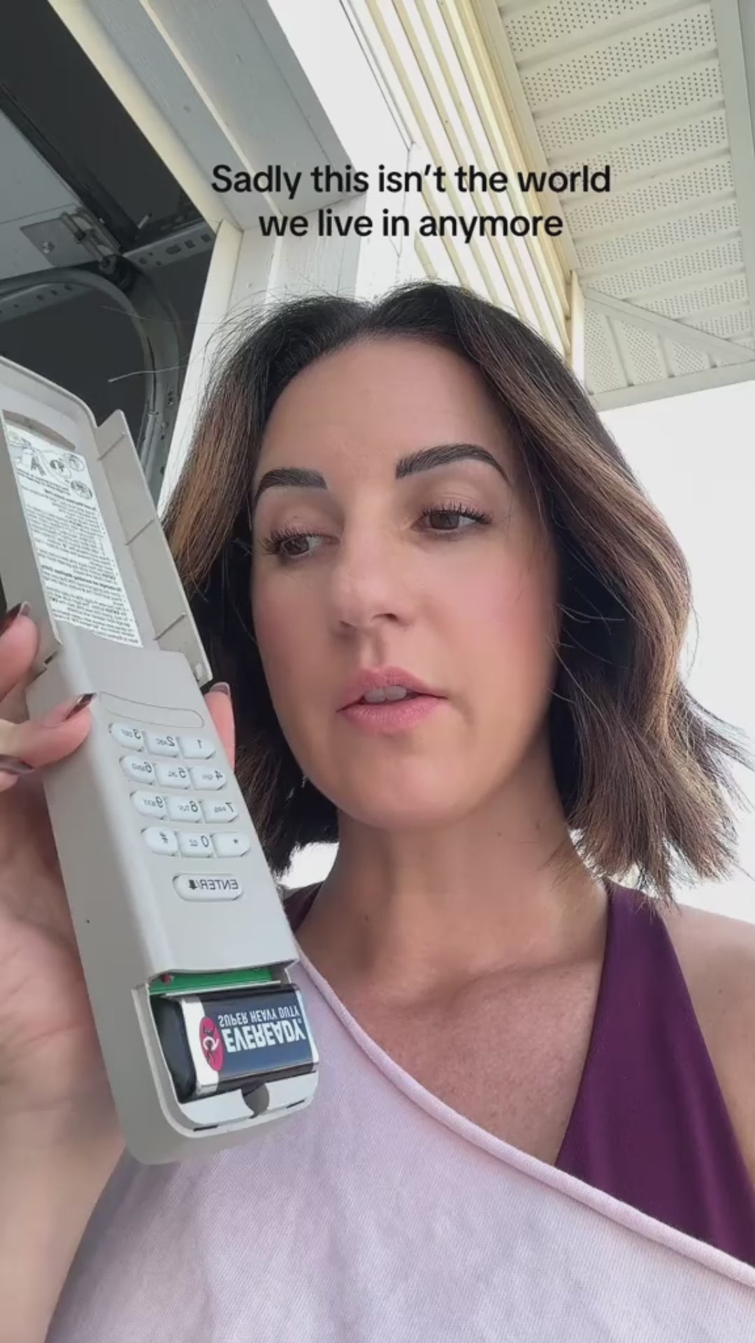 QAMIS ViewKey™ Smart Video Keypad – HD Camera, Custom PINs, Real-Time Alerts, Easy App Control video