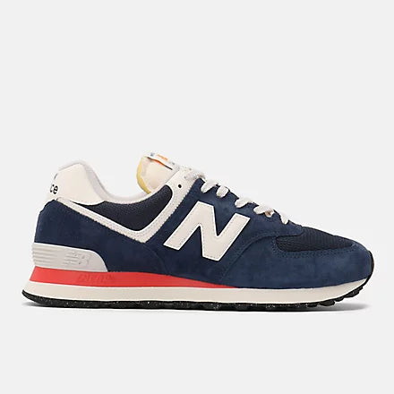 New Balance 574 Classic Sneakers – Suede/Mesh Comfort